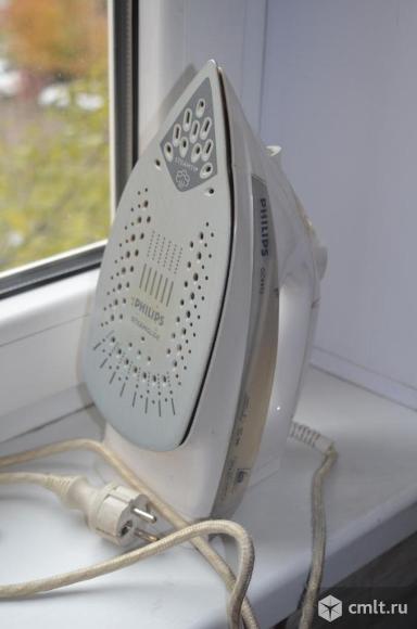 Утюг Утюг philips в рабочем состоянии. Фото 1.