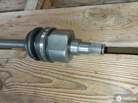 Привод передний правый Chevrolet Aveo в сбореChevrolet Aveo 1 поколение 2002-2012 (Т200,1250)двигатель B1251 (1.2 Б), F1253 (1.1 5), B12D1 (1.2 Б)Артикул: 96832202 96832204 9634878196348783 969633