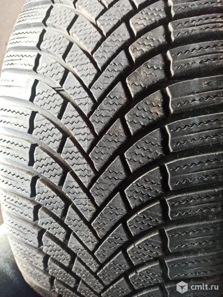 18 R 225/40 Bridgestone Blizzak LM005 одна шина. Фото 1.