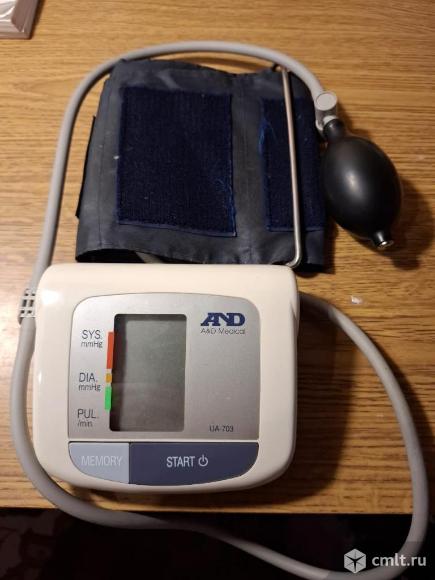 Тонометр AMD-UA703, полуавтомат, б/у, 1.2 тыс. р. Фото 1.