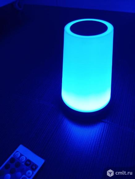 Ночник с пультом и сенсорным управлением на аккумуляторе. Фото 5.