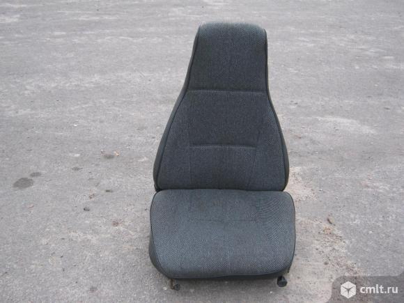 Сидение ваз 2107 водительское. Фото 1.