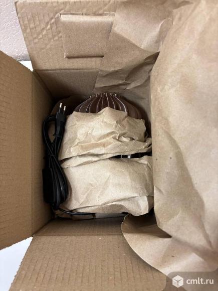 Декоративный прикроватный светильник. Фото 10.