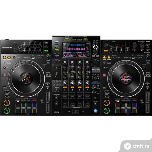 Pioneer DJ XDJ-XZ Professional 4-Channel All-in-One DJ System. Фото 1.