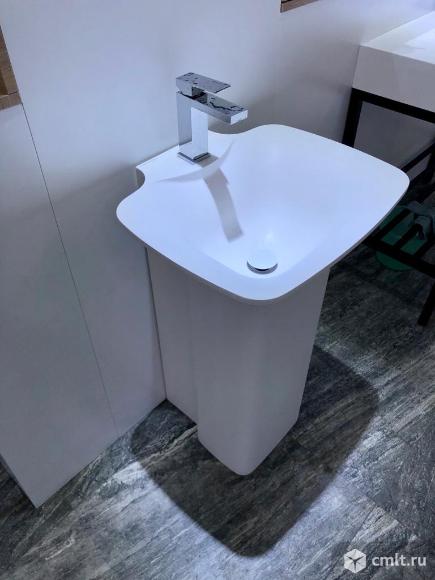 Раковины из искусственного камня: разнообразие цветов и форм. Фото 1.