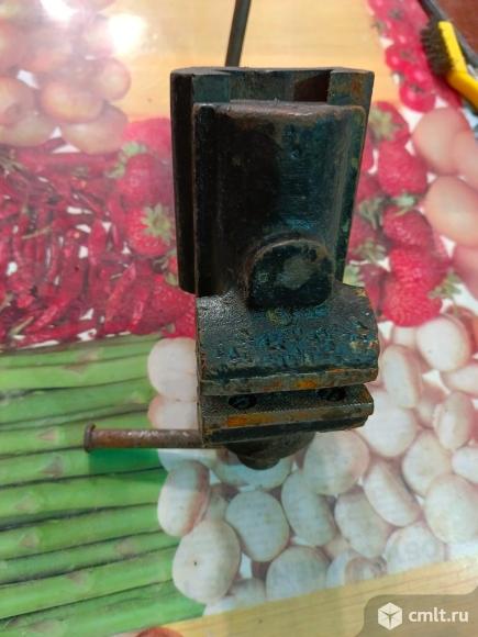 Тиски слесарные СССР. Фото 2.