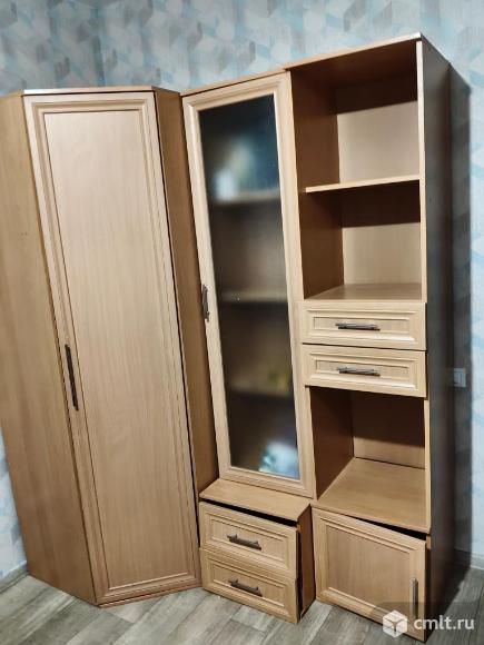 Продам стенку с угловым шкафом. Фото 1.
