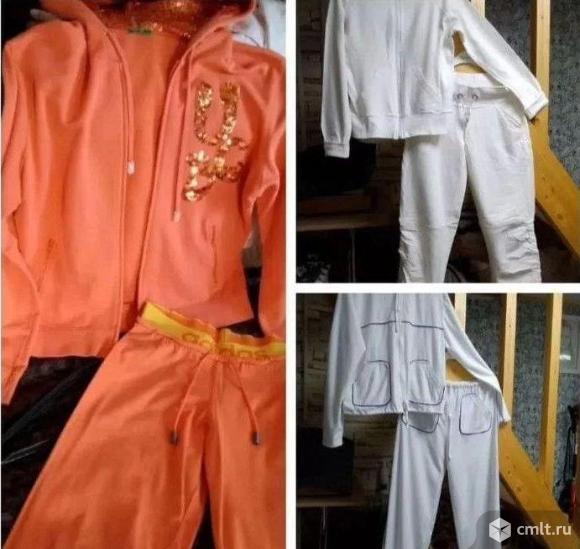 Спортивные костюмы 3 шт. Фото 1.