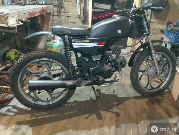 Мопед Alpha. Фото 1.