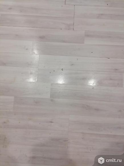 Продается ламинат б/у. Фото 1.