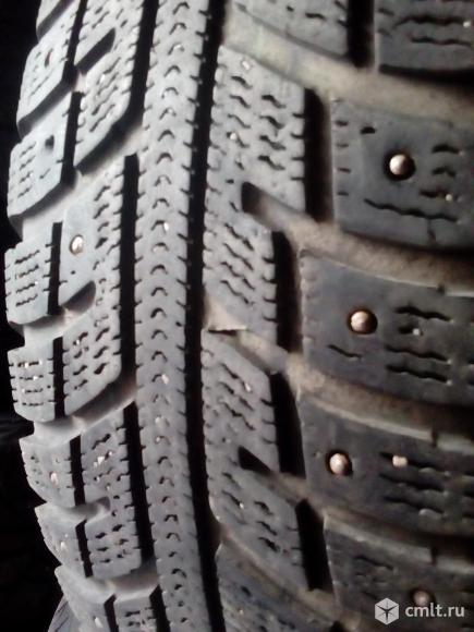 17 R 215/50 Kumho I'Zen KW22 одна шина. Фото 1.