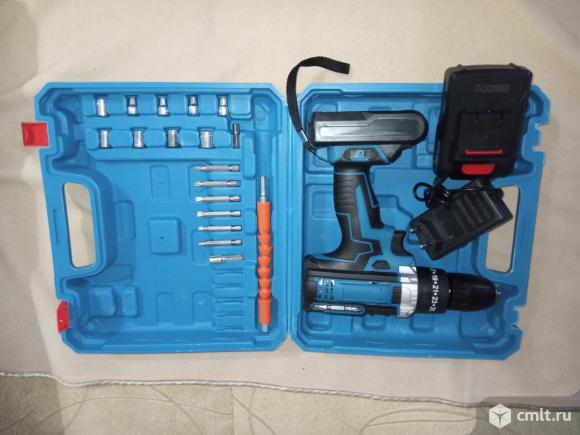 Шуруповерт аккумуляторный2 аккумулятора. Фото 1.