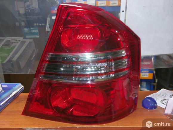 Для Lifan Solano 620 фонарь задний левый, правыйНомера B4133400, B4133300Внимание!!! Цена указана за сторону, штуку!!! Номера заменB4133400, CMP1300279, ST1A21901RB4133300, CMP1300279, GMTL7569L