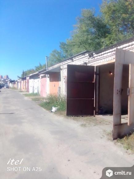 Советский район, Робот кооператив: капитальный гараж. Фото 1.