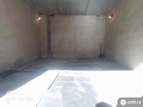 Советский район, Робот кооператив: капитальный гараж. Фото 3.