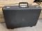 Дипломат кейс серебристого  и черного цвета. Материал пластик. Замки рабочие. Размеры 550*430*230.. Фото 2.