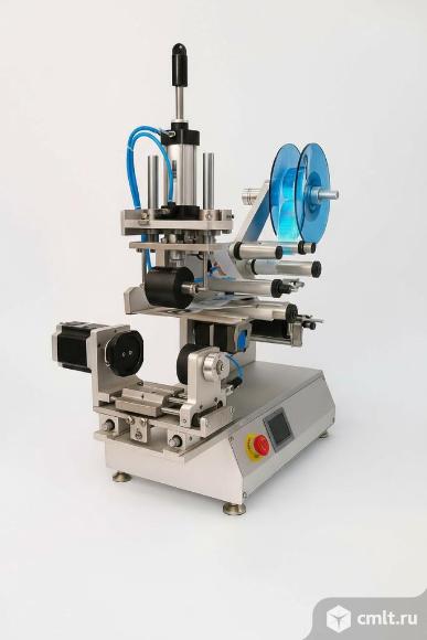 Этикетировочный автомат для плоских поверхностей ЭН00.10. Фото 1.