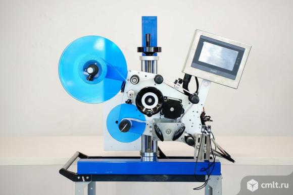 Автоматическая этикетировочная машина ЭМ04.00. Фото 1.