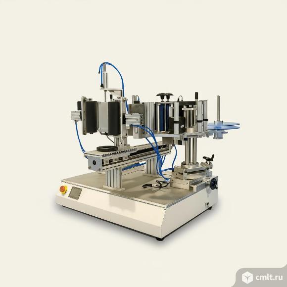 Полуавтоматический этикетировочный автомат для двухстороннего этикетирования ЭН00.15С. Фото 1.