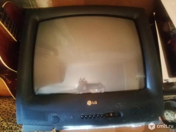 Телевизор кинескопный цв. LG CF-20F80K. Фото 1.