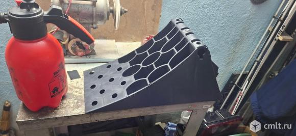 Башмак противооткатный грузовой. Фото 1.