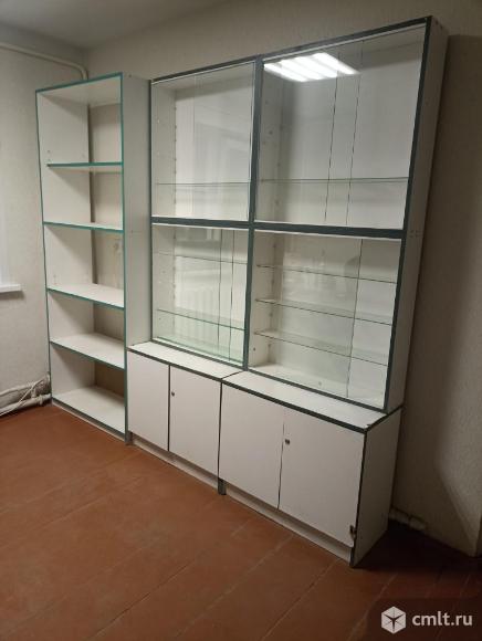 Торговые витрины, стеллажи. Фото 4.