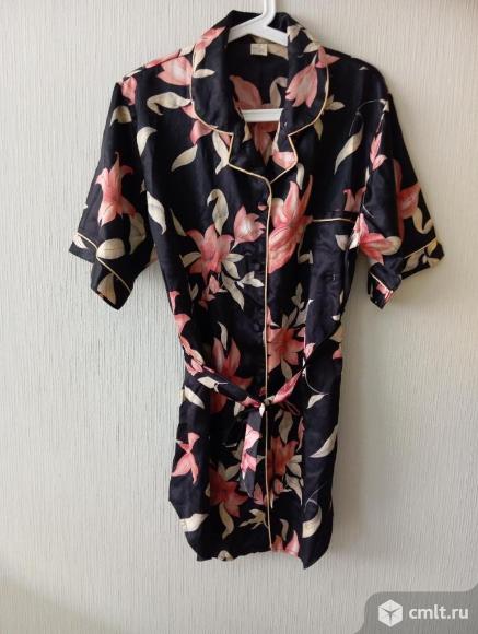 Халат женский шелковый. Фото 1.