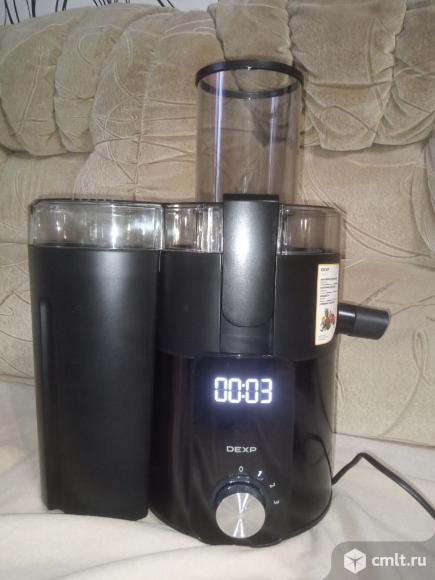 Соковыжималка центробежная 800 Вт электрическая. Фото 1.