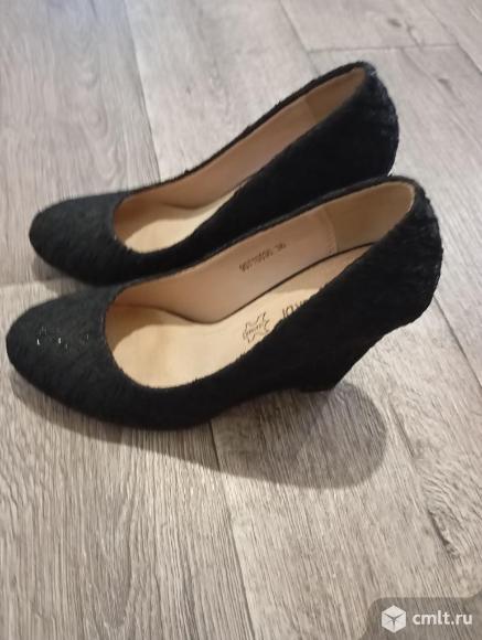 Туфли женские 36 размер кружевные 700 р. Фото 1.