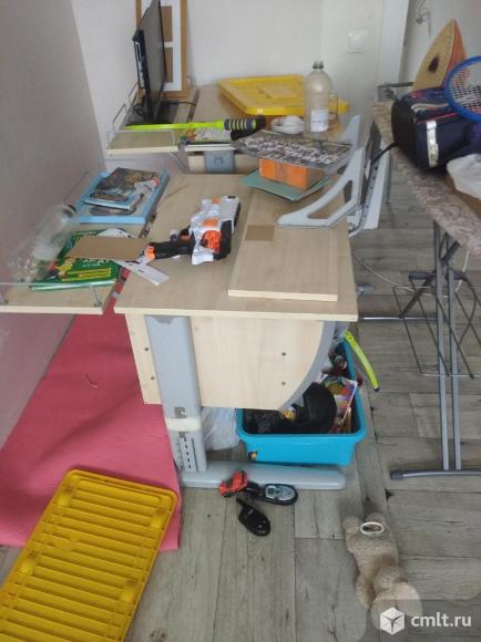 Парта школьная. Фото 1.