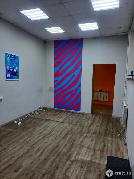 Торговое помещение 42.9 м2 в аренду. Фото 1.