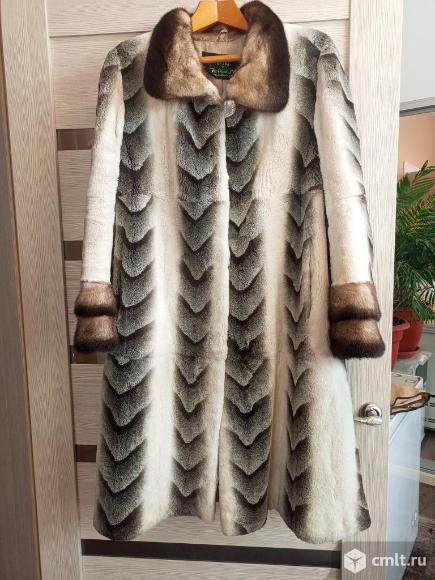 Продам шубу из бобра ворот и монжет норка. Фото 1.