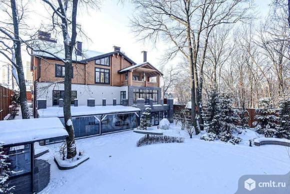 Коттедж 722 кв.м. Фото 1.