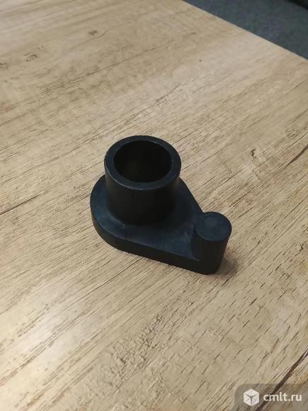 Кораблик-втулка к автомобильному 5 т. подъёмнику Антей 01 продам. Фото 1.