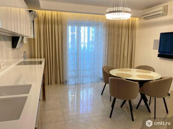 4-комнатная квартира 185,7 кв.м. Фото 1.