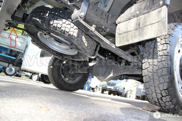 Крепеж запасного колеса на газель. Фото 1.