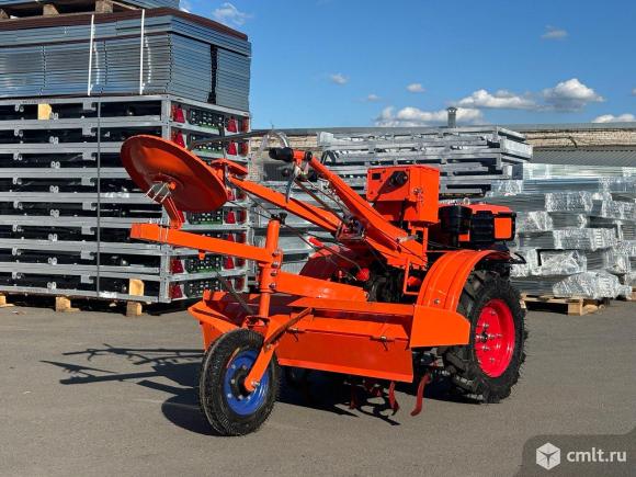 Трактор  - 2025 г. в.. Фото 1.