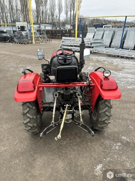 Трактор ТZR 244 c отвалом. Фото 6.