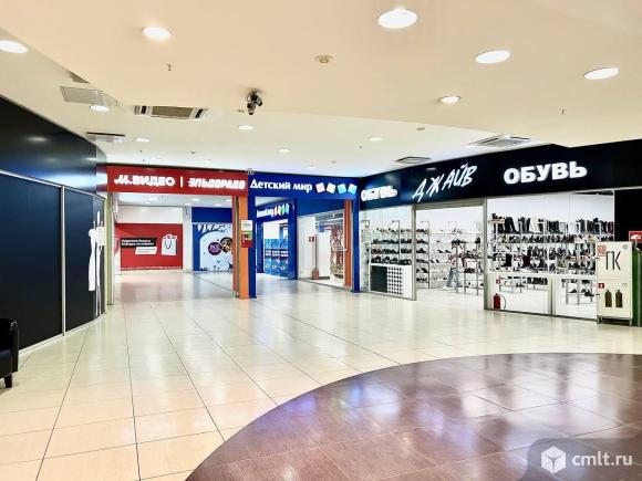 Торговое помещение 1529 м2 в аренду в ТЦ "Радуга". Фото 8.