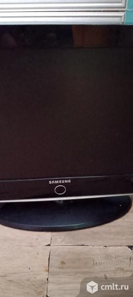 Телевизор ж/к Самсунг. Фото 1.