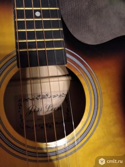 Гитара акустическая. Фото 7.