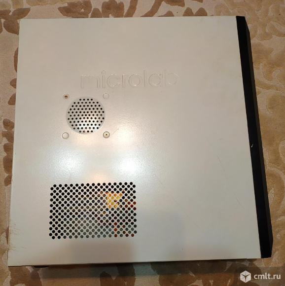 Компьютер без монитора. Фото 6.