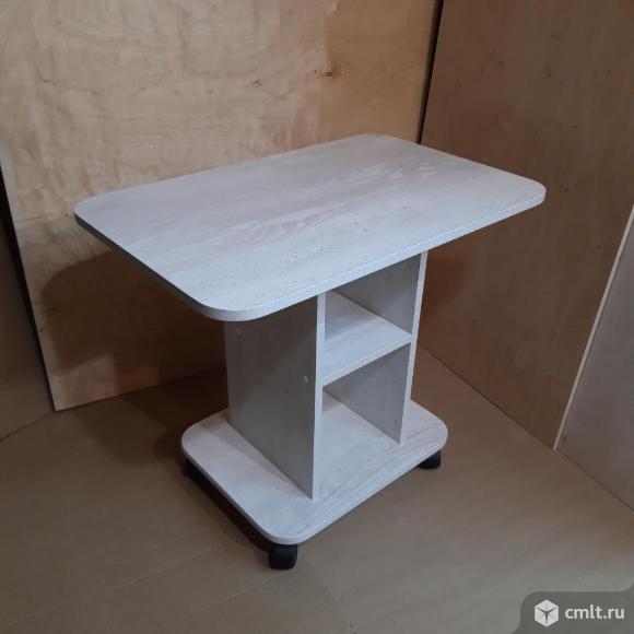 Журнальный столик. Фото 1.