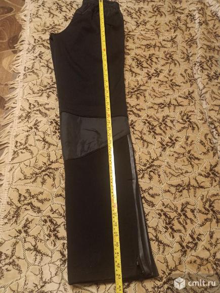 Спортивные штаны. Фото 1.