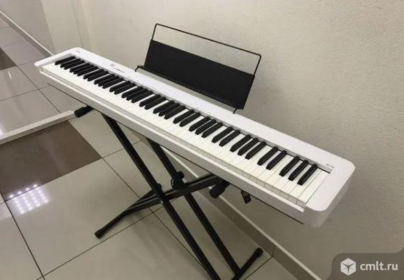 Цифровое пианино. Фото 1.
