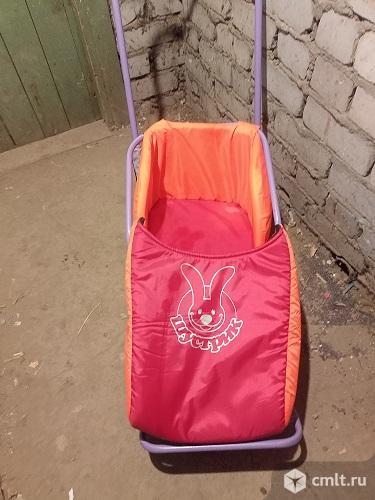 Детские санки с выдвижными колесами. Фото 3.