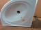 Угловая раковина керамическая из новой квартиры. Фото 3.