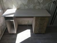 Письменный стол