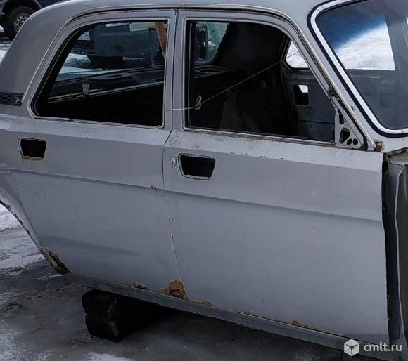 Двери газ 31105 Волга. Фото 1.