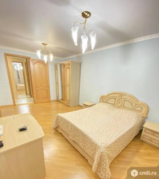 Сдается 5-комн. квартира 130 кв.м.. Фото 1.